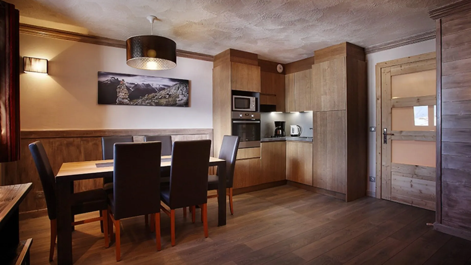 **** Апарт-отель Chalet Des Neiges Hermine Валь-Торанс Франция