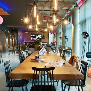 moxy-paris-charles-de-gaulle-airport.fr-paris.fr/